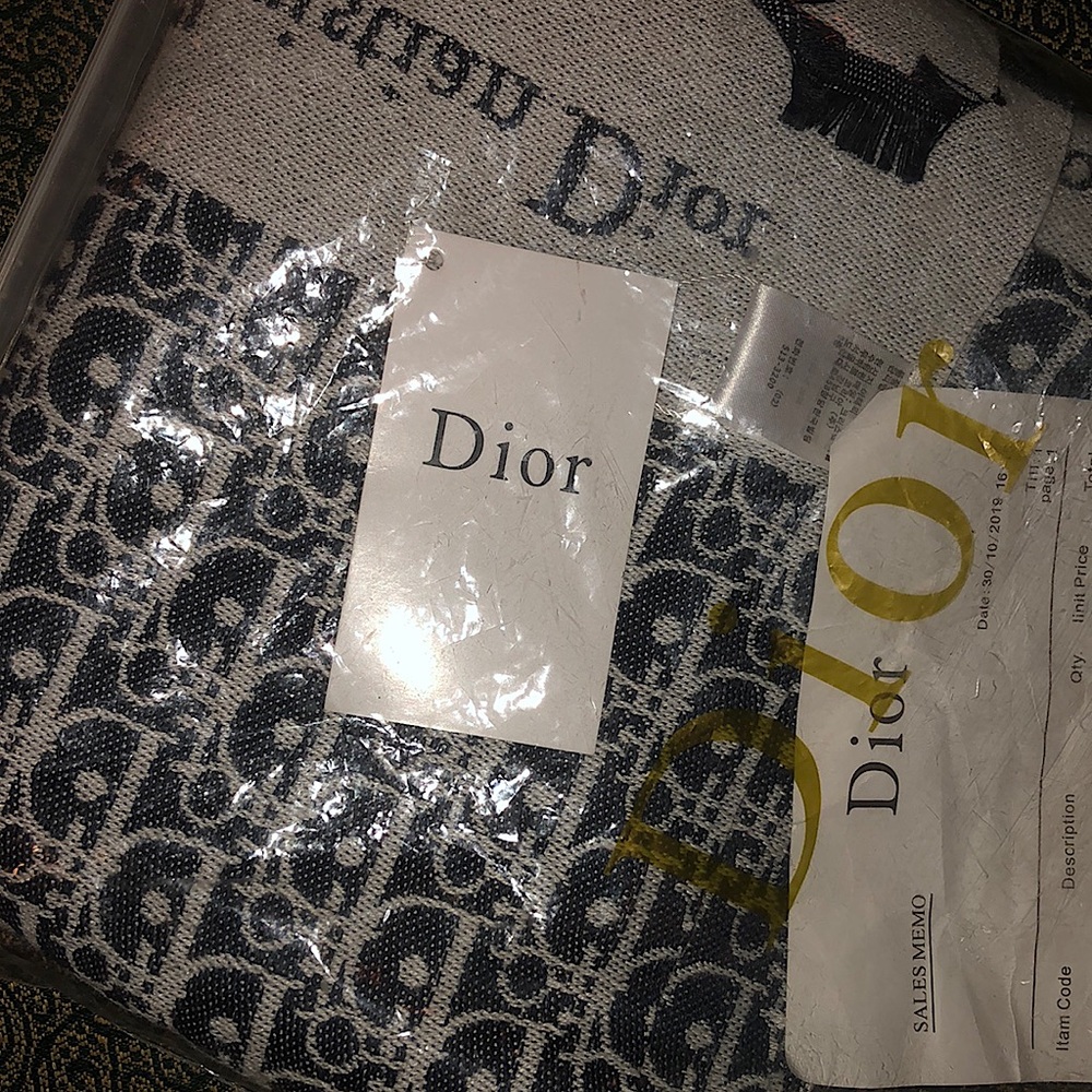 COPY - Christian Dior Scarf - Picture 2 of 2